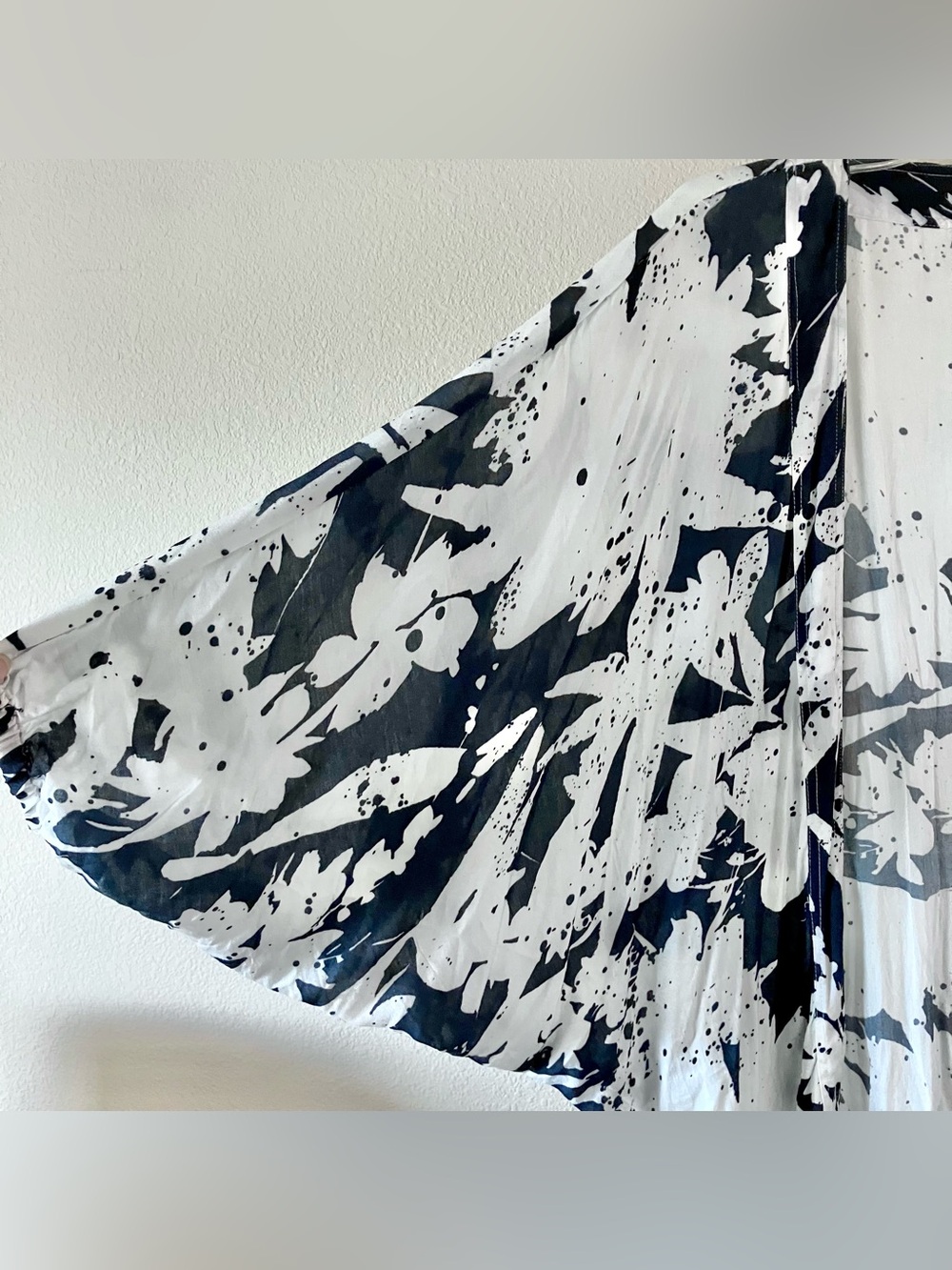 AKEMI + KIN Anthropologie Cocoon Kimono Cardigan S M L XL Blue White Beach Boho - Picture 6 of 12
